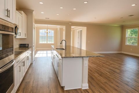 Tiny photo for 26047 Exmoor Drive, Sorrento, FL 32776 (MLS # G5103800)