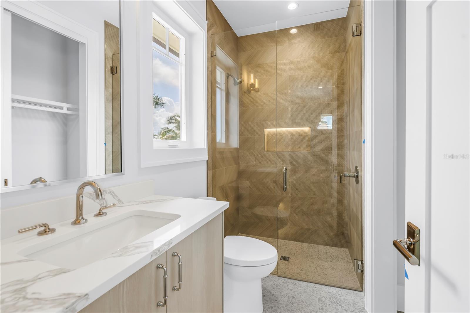 SARASOTA BEACH - Residential