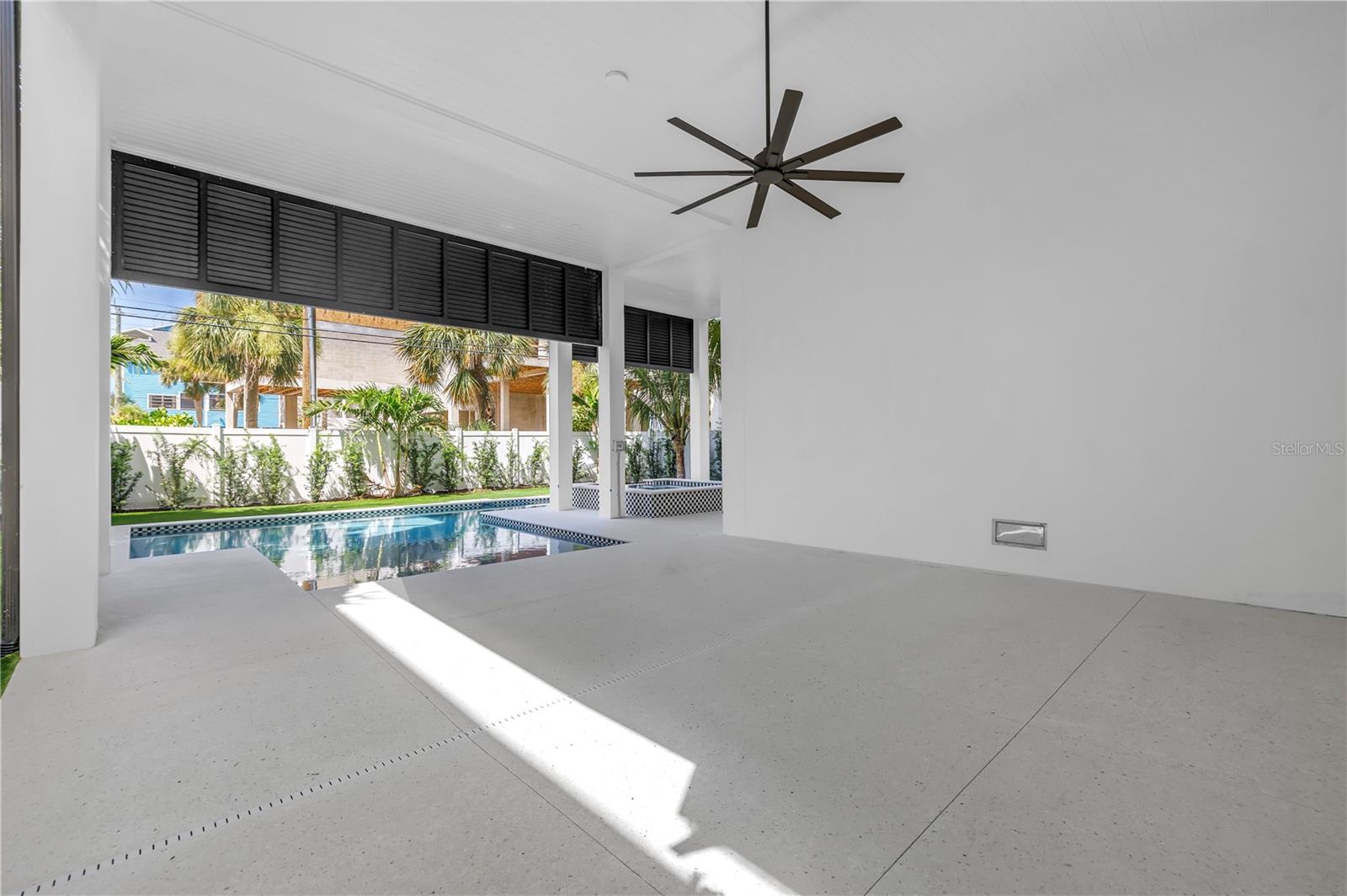 SARASOTA BEACH - Residential