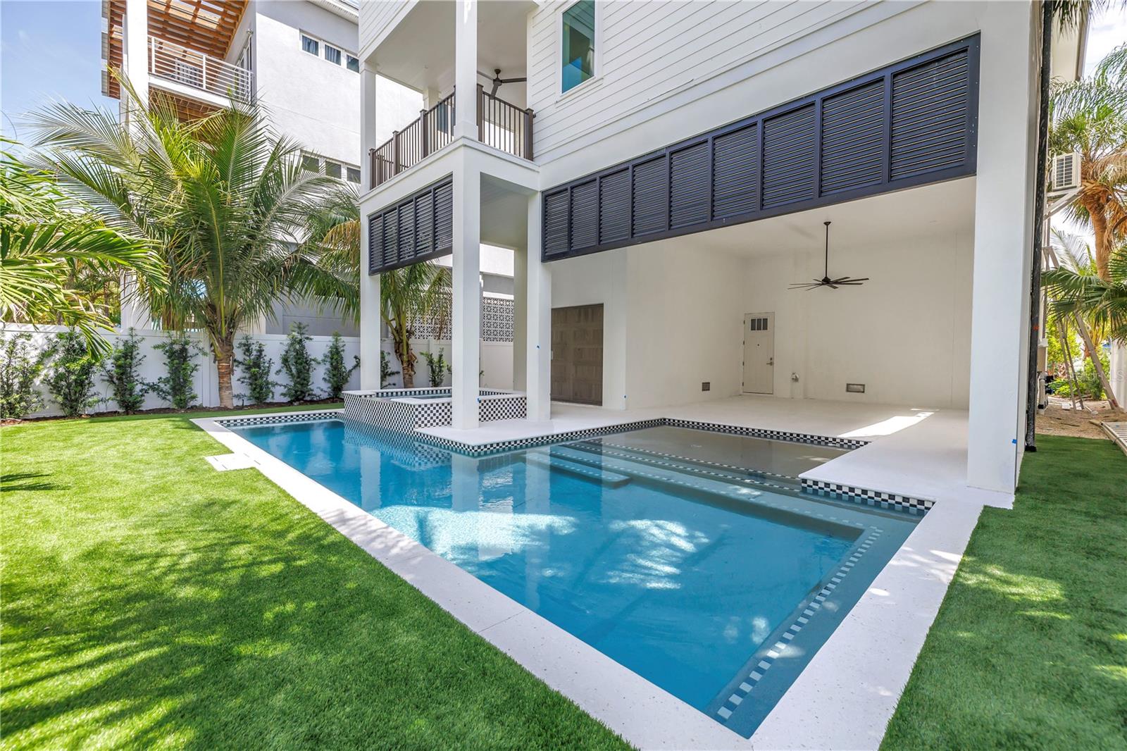 SARASOTA BEACH - Residential