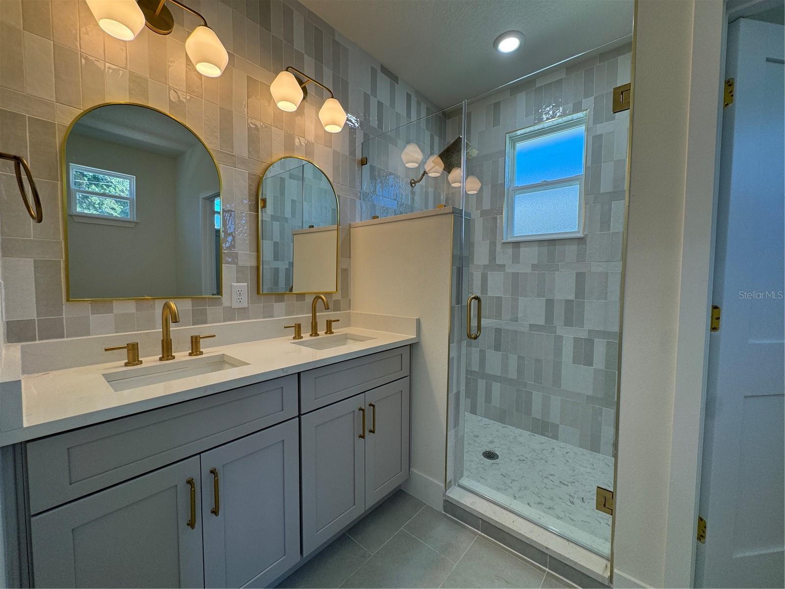 JOHNS SUB - Residential Lease