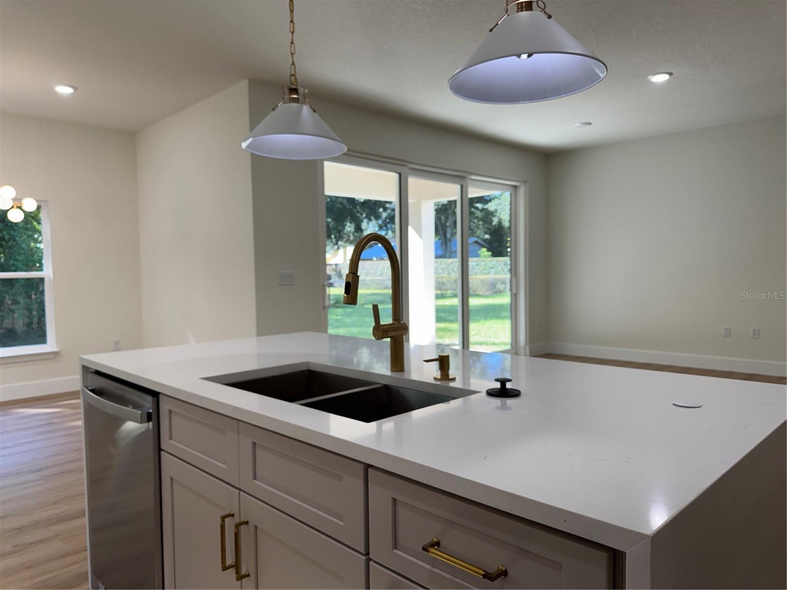 JOHNS SUB - Residential Lease