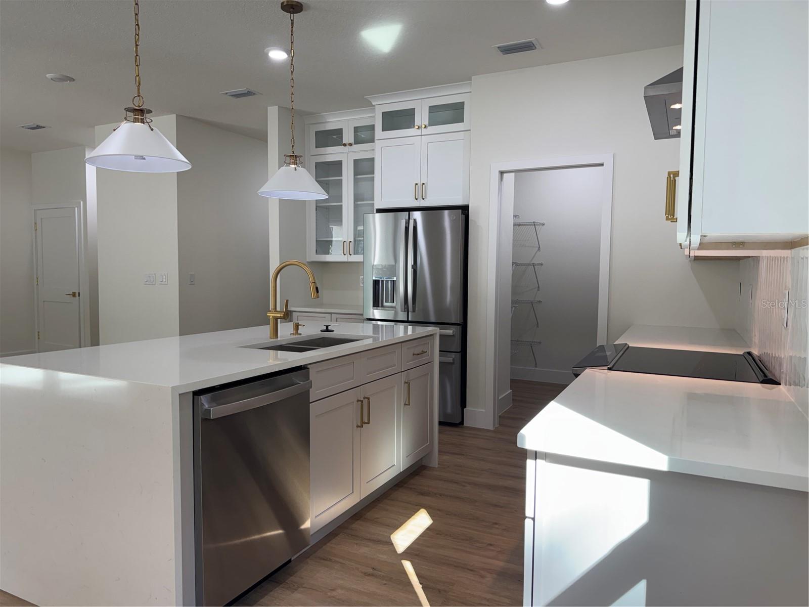 JOHNS SUB - Residential Lease