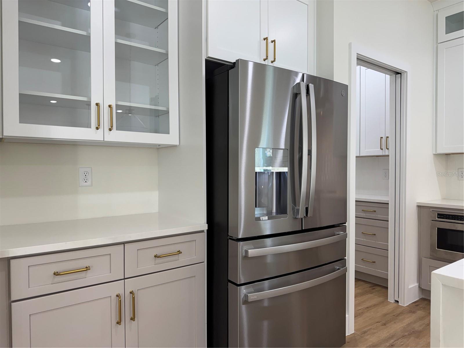 JOHNS SUB - Residential Lease