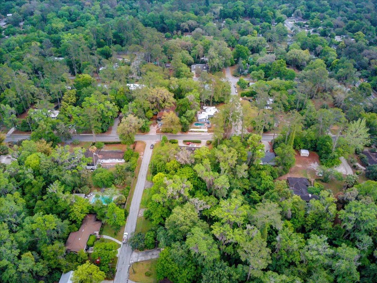 WOODLAND HILLS - Land