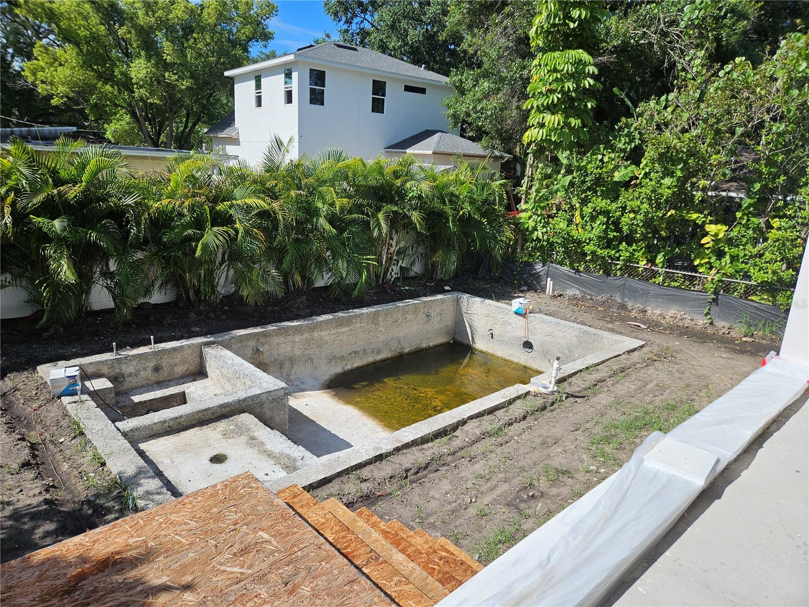 DAVIS ISLANDS PB10 PG52 TO 57 - Residential