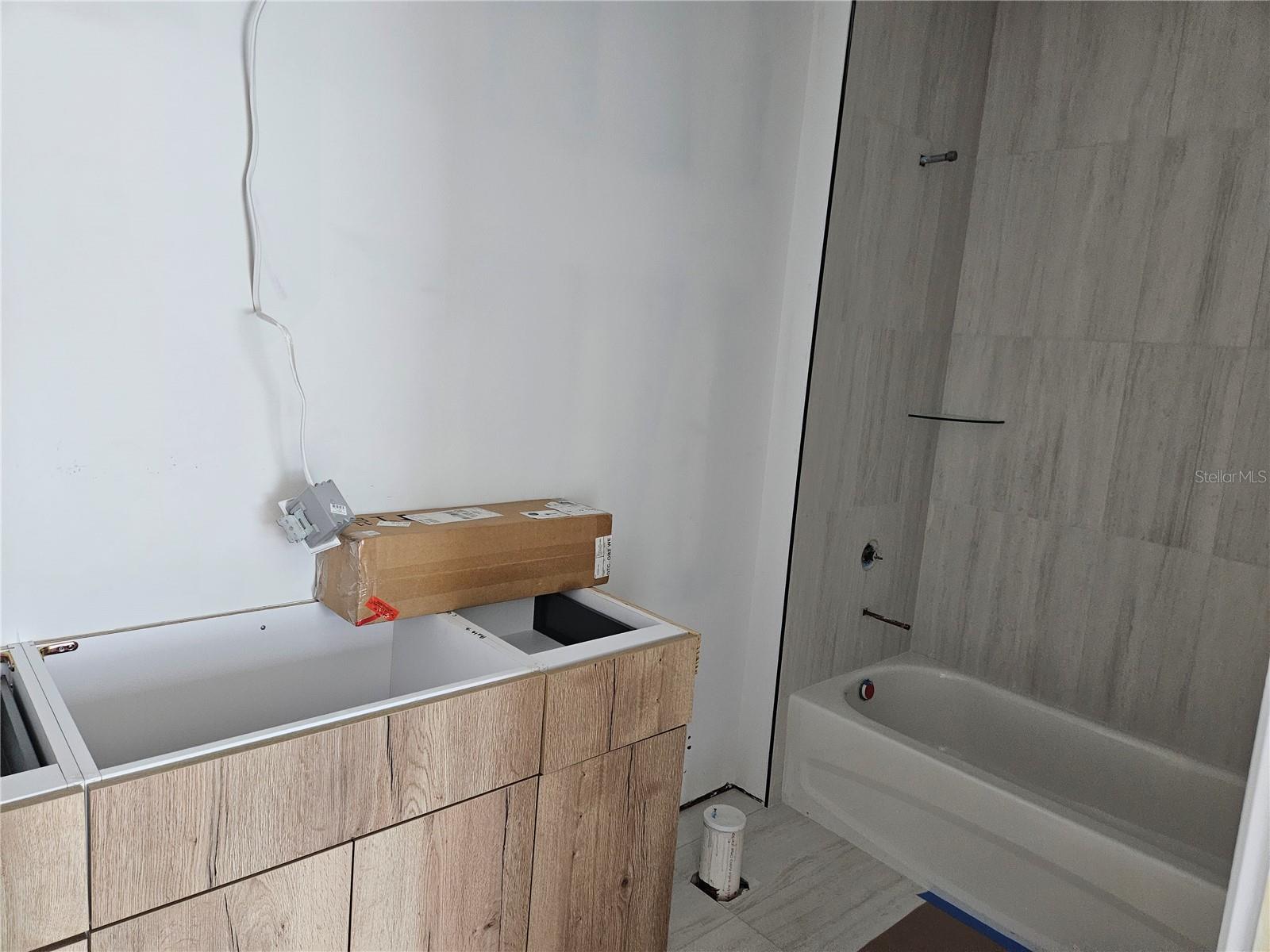 DAVIS ISLANDS PB10 PG52 TO 57 - Residential