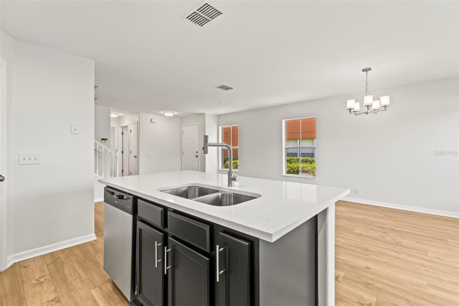 2032 SUNSET MEADOW DRIVE