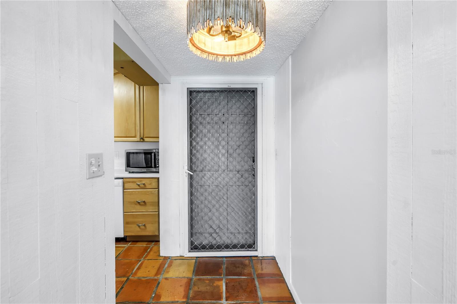 340 PINELLAS BAYWAY S 205