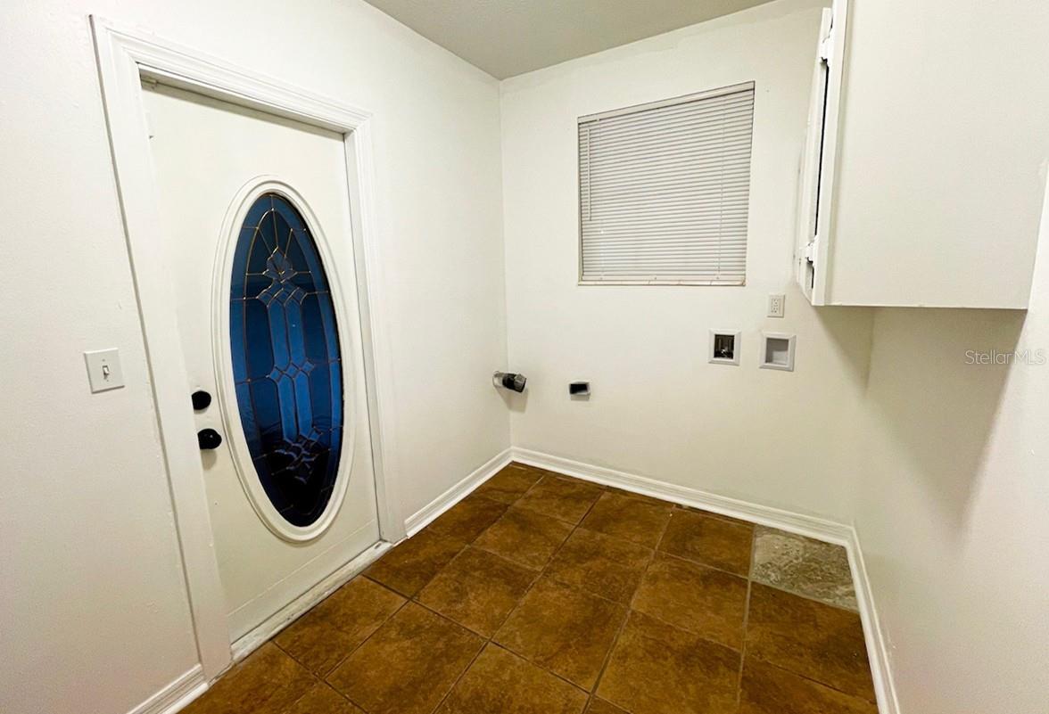 REAVES R/P PT LAKE FOREST - Residential Lease