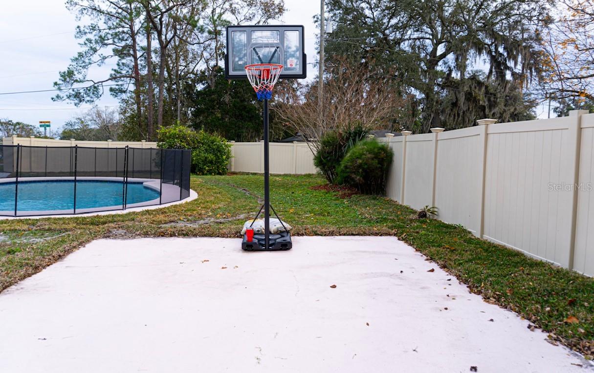 REAVES R/P PT LAKE FOREST - Residential Lease