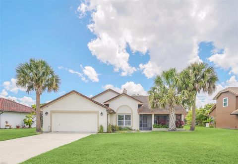 2445 RAVENDALE COURT KISSIMMEE FL 34758