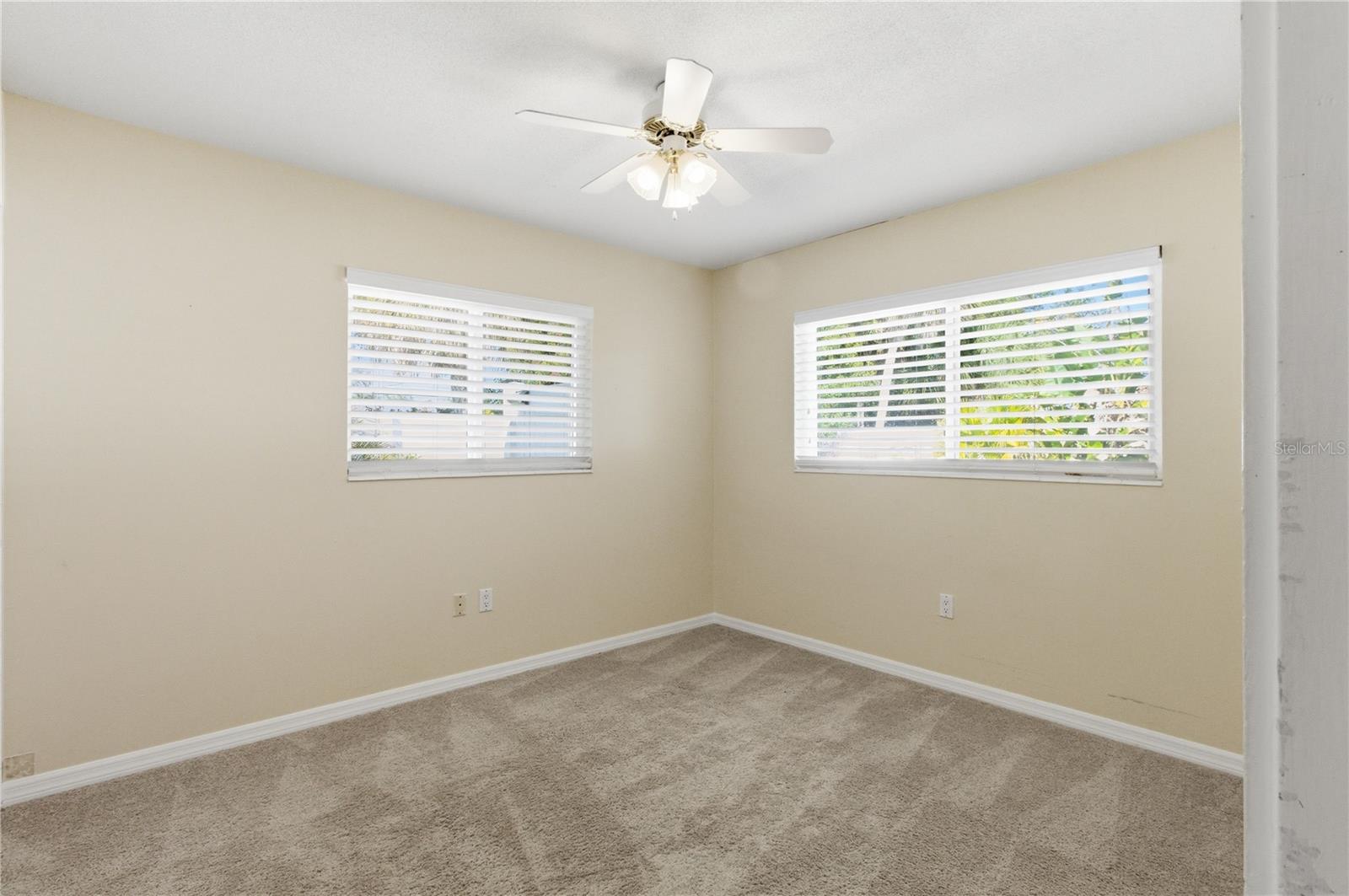 KENSINGTON PARK - Residential