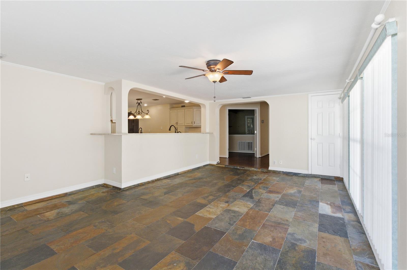 KENSINGTON PARK - Residential