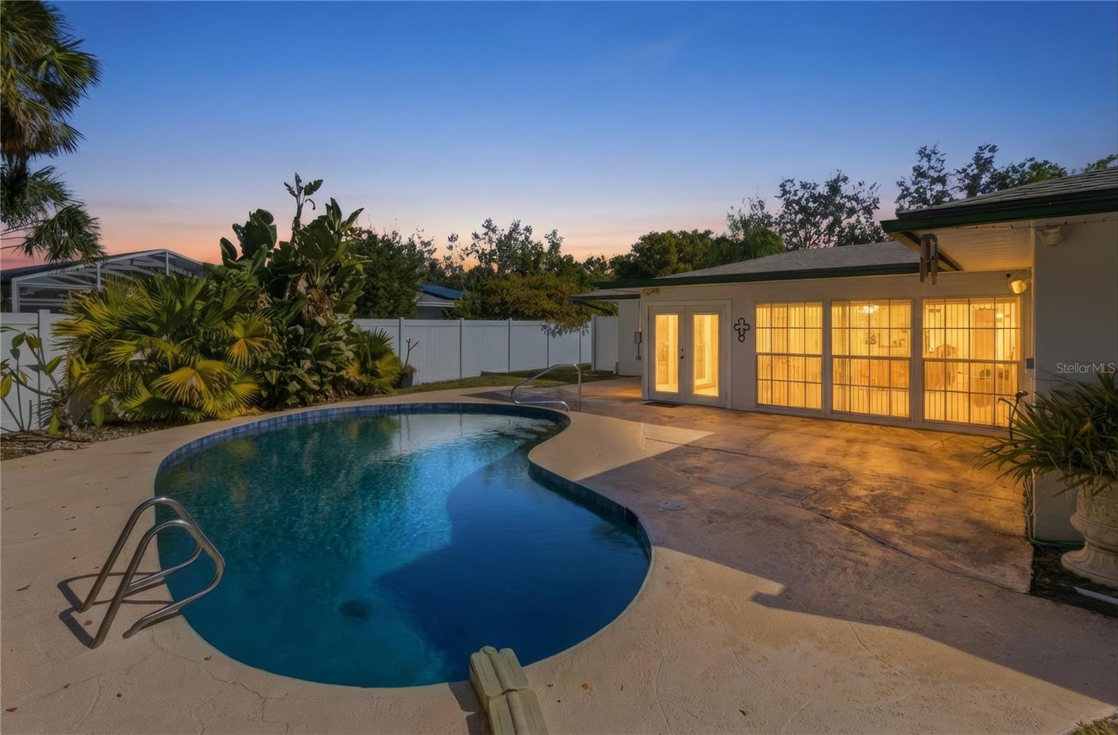 KENSINGTON PARK - Residential