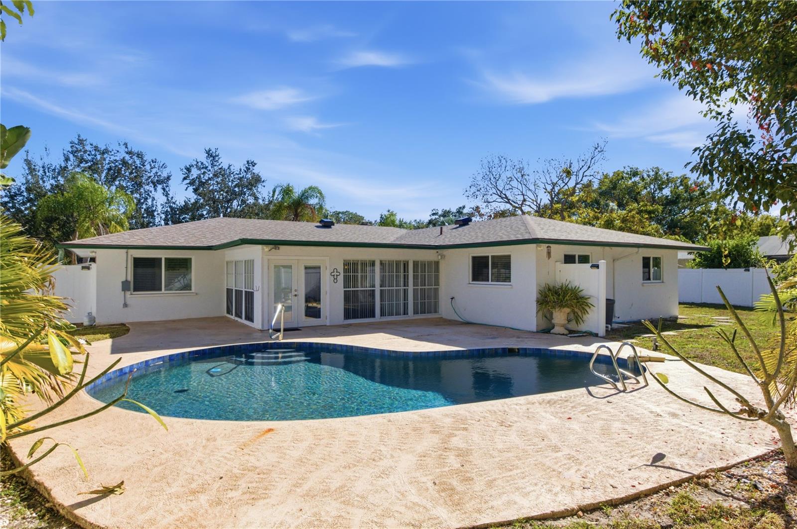 KENSINGTON PARK - Residential