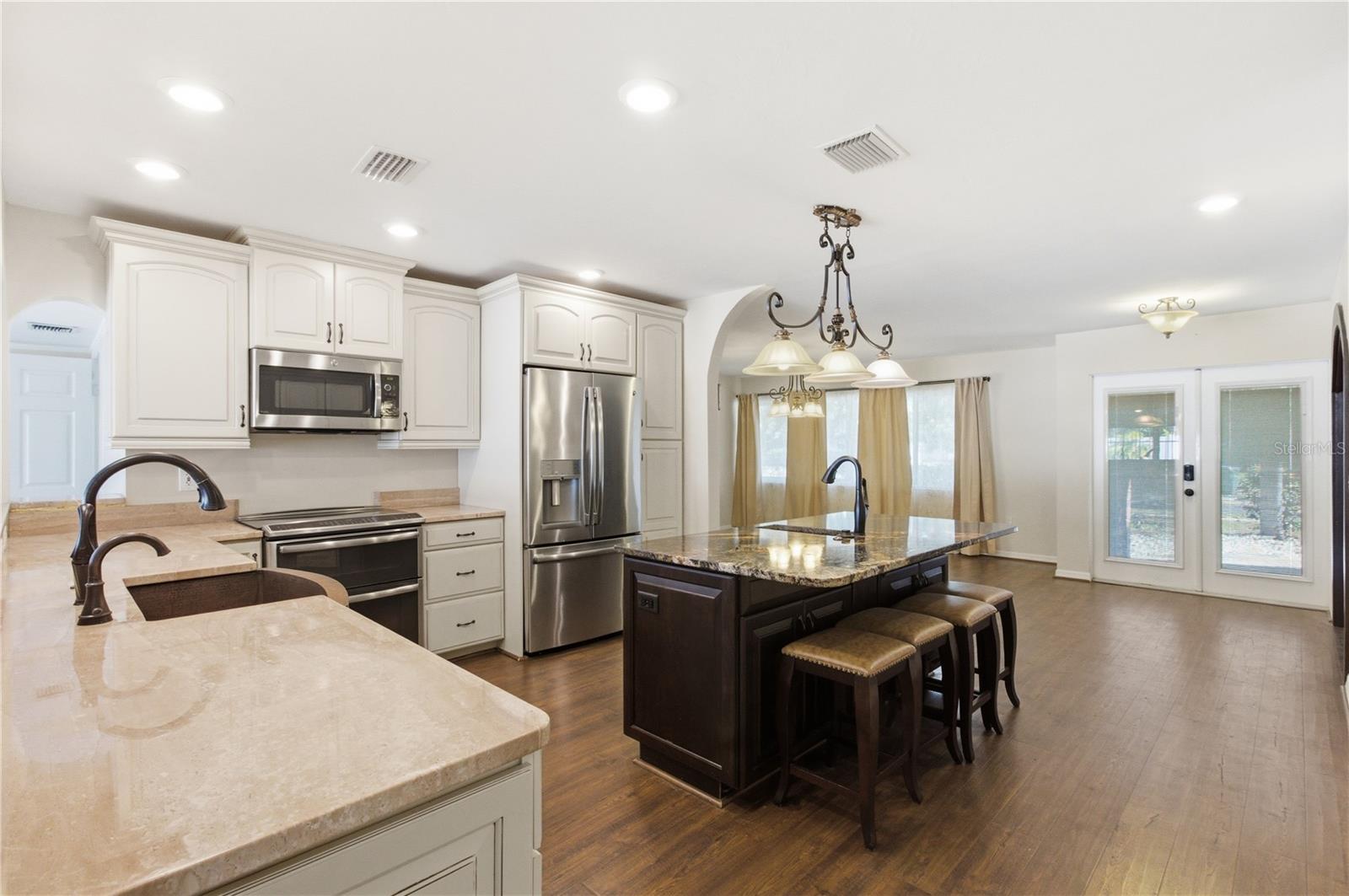 KENSINGTON PARK - Residential