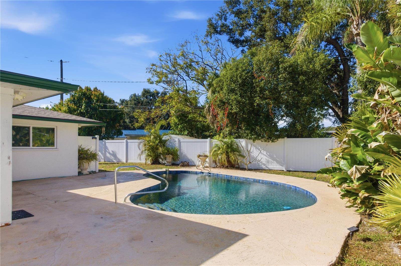 KENSINGTON PARK - Residential