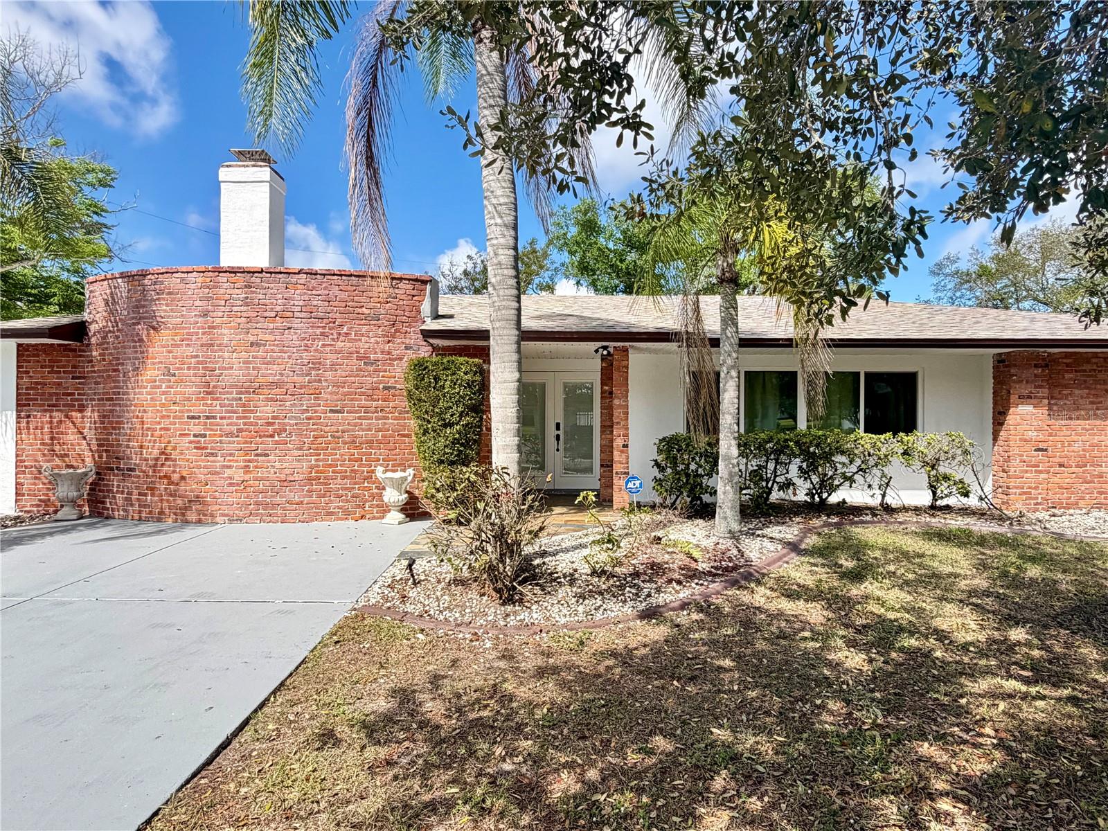 KENSINGTON PARK - Residential