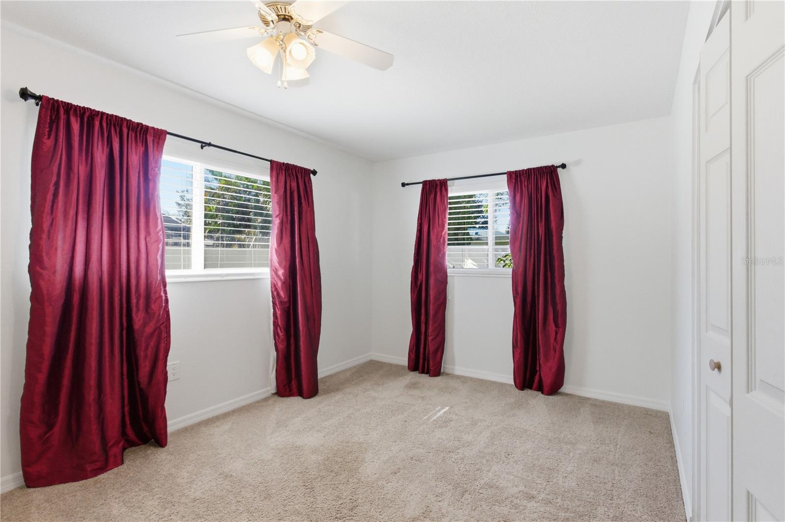 KENSINGTON PARK - Residential