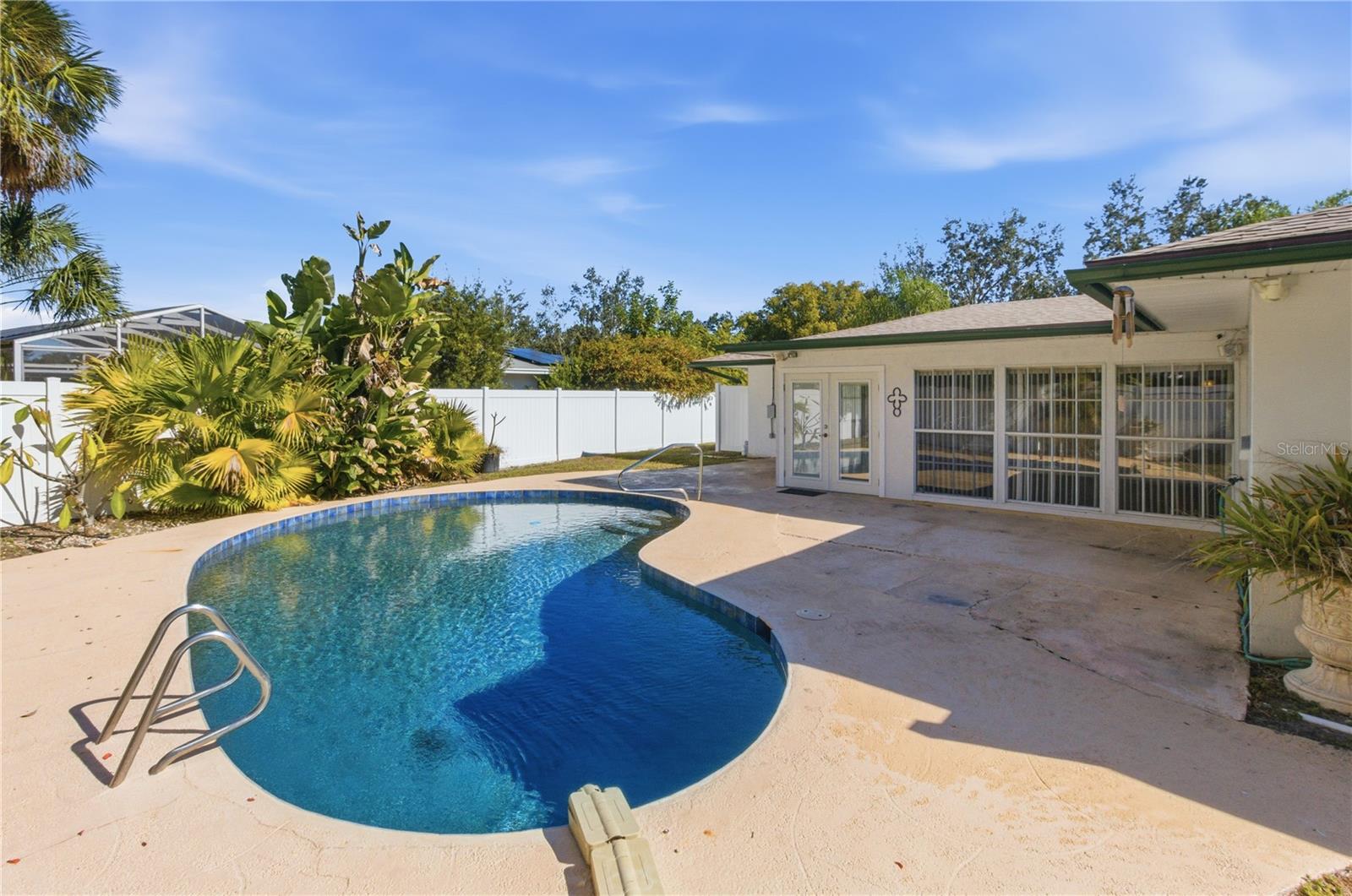 KENSINGTON PARK - Residential