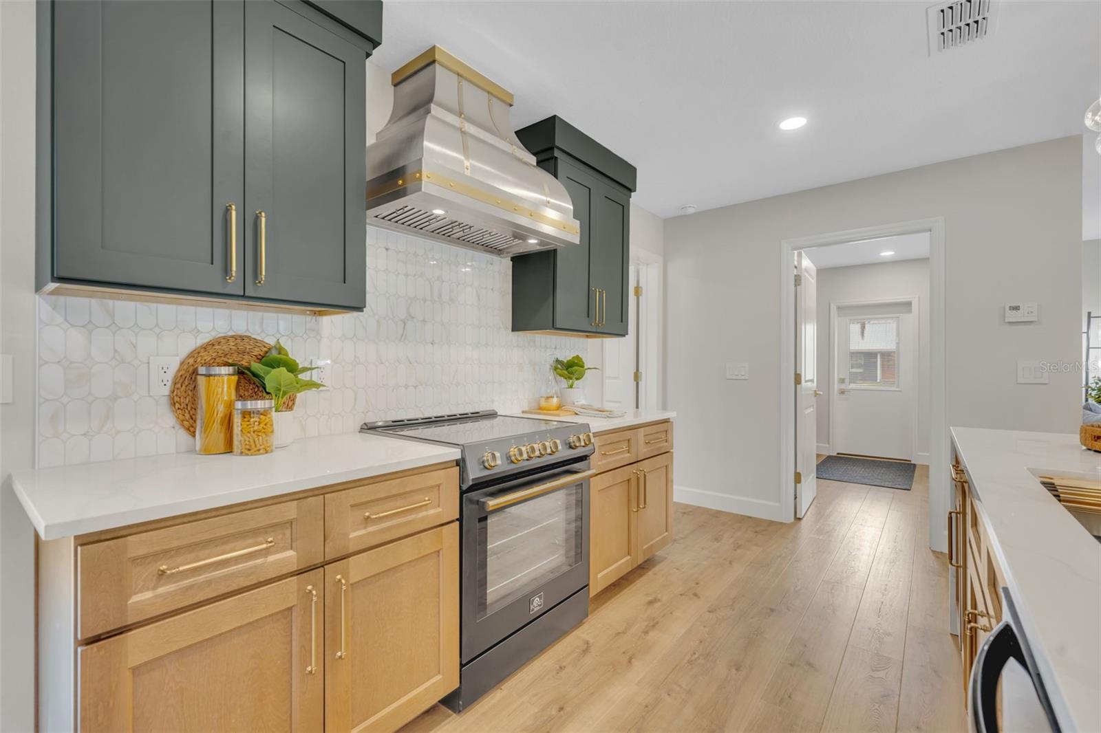 WINTER PARK PINES REP - Residential