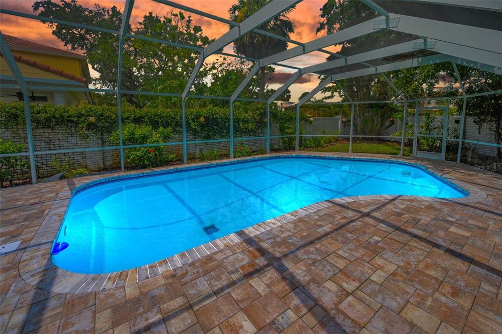 Photo of 409 S Barbara Lane, Tampa, FL 33609 (MLS # W7877030)