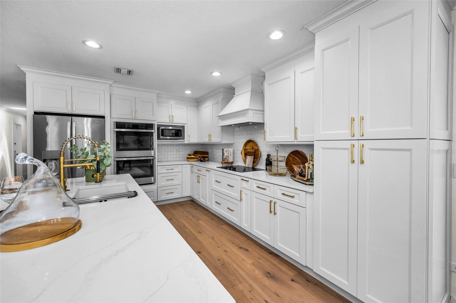 409 S BARBARA LANE