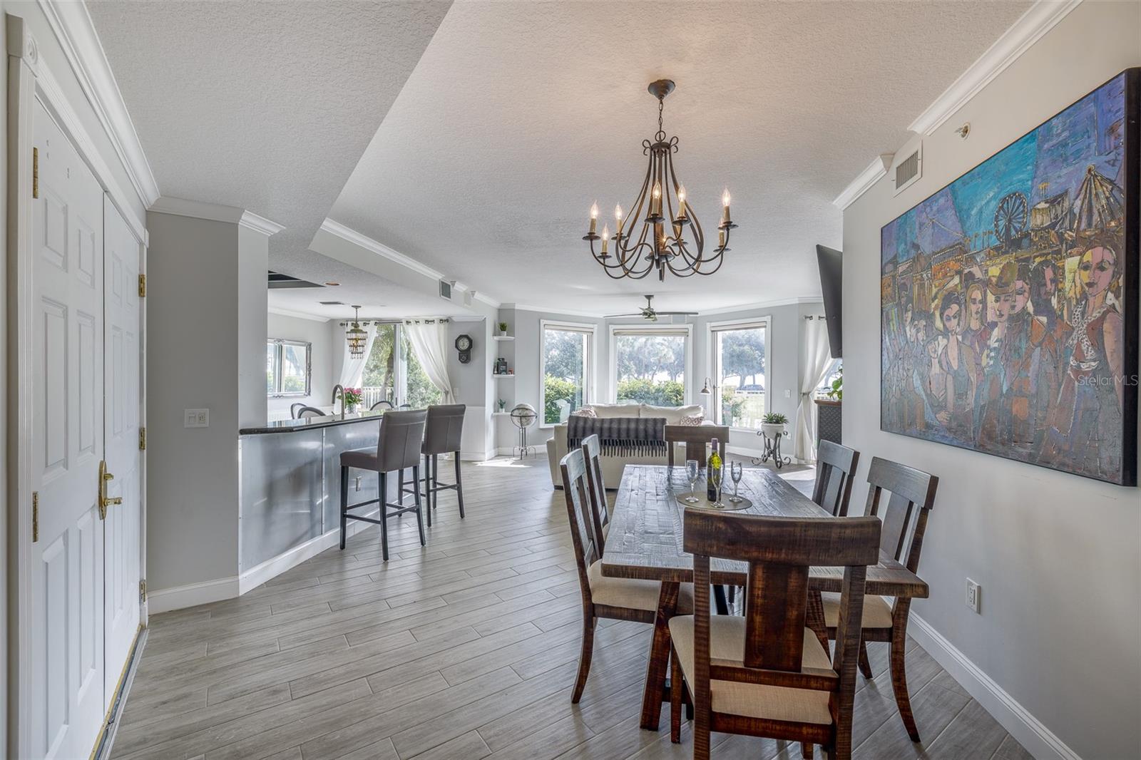 555 5TH AVENUE NE 183