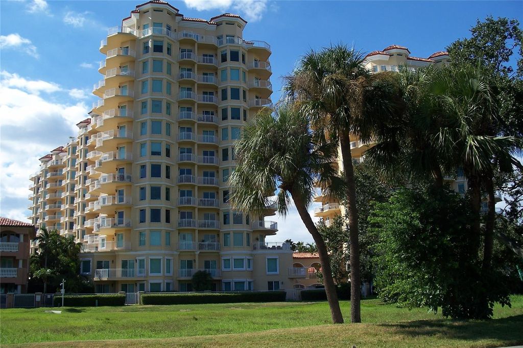 Photo of 555 5th Avenue NE #183, St Petersburg, FL 33701 (MLS # TB8430368)