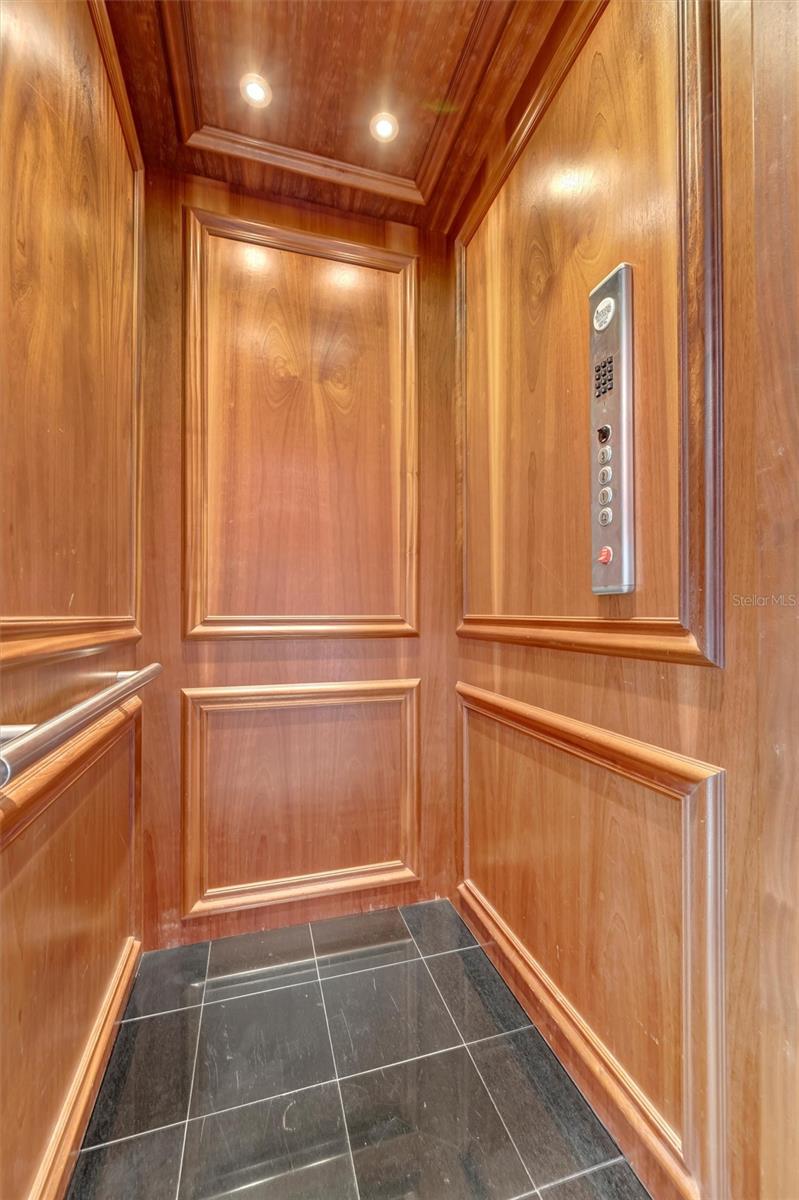 SLEEPY LAGOON PARK 2 - Residential Lease