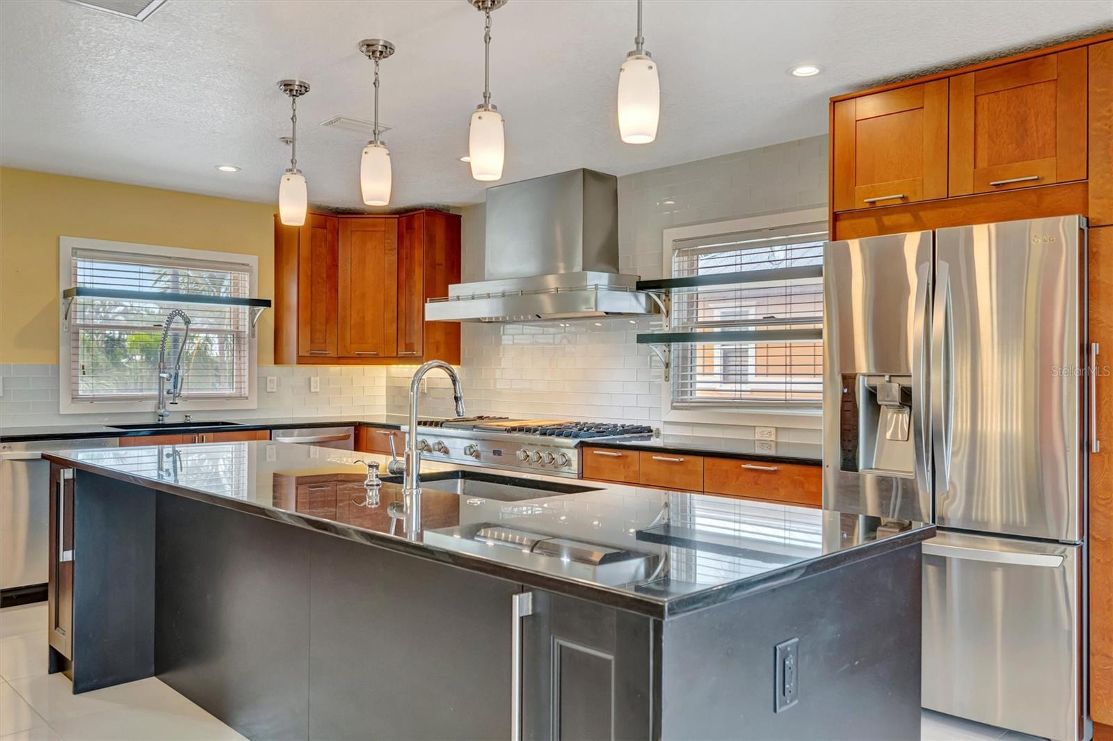 SLEEPY LAGOON PARK 2 - Residential Lease