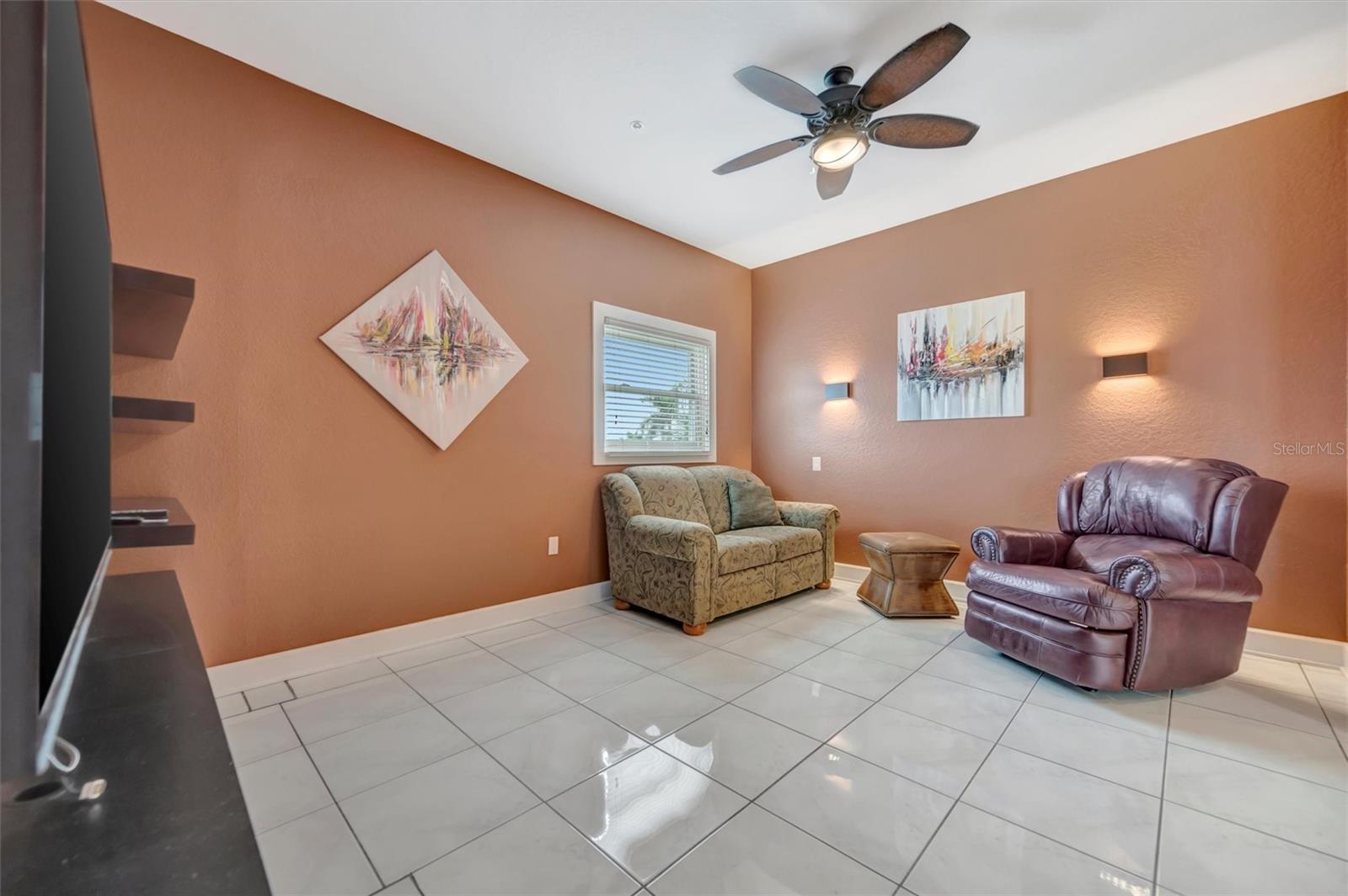 SLEEPY LAGOON PARK 2 - Residential Lease