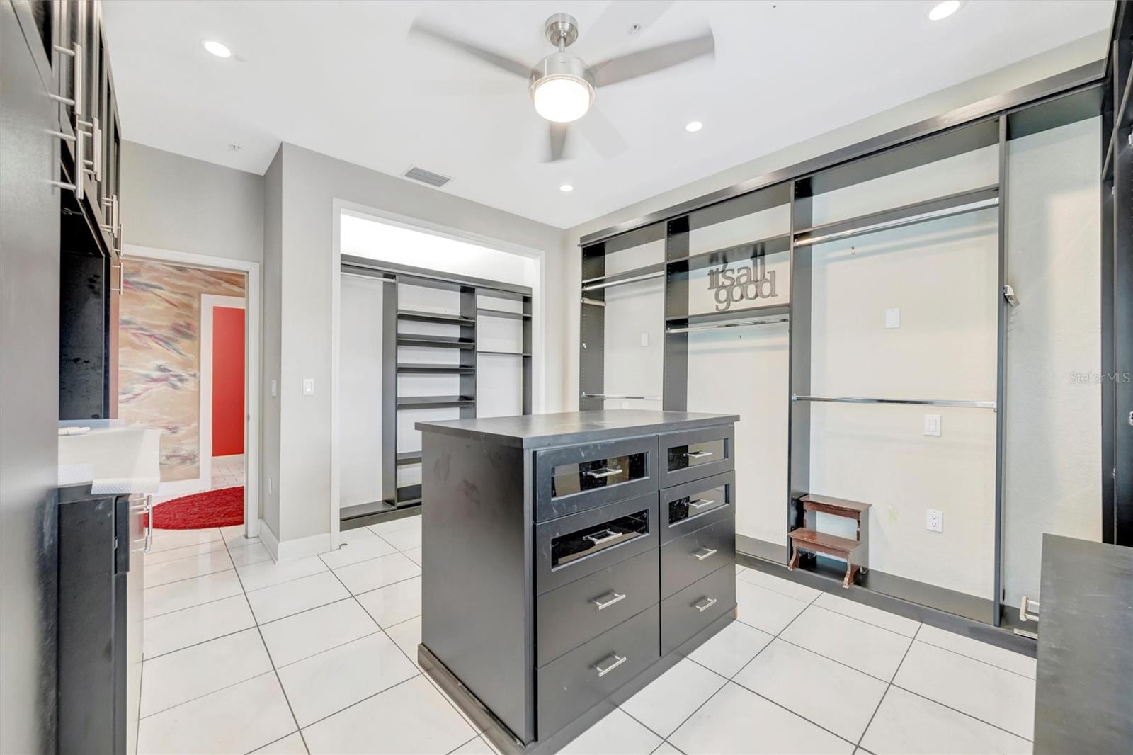 SLEEPY LAGOON PARK 2 - Residential Lease