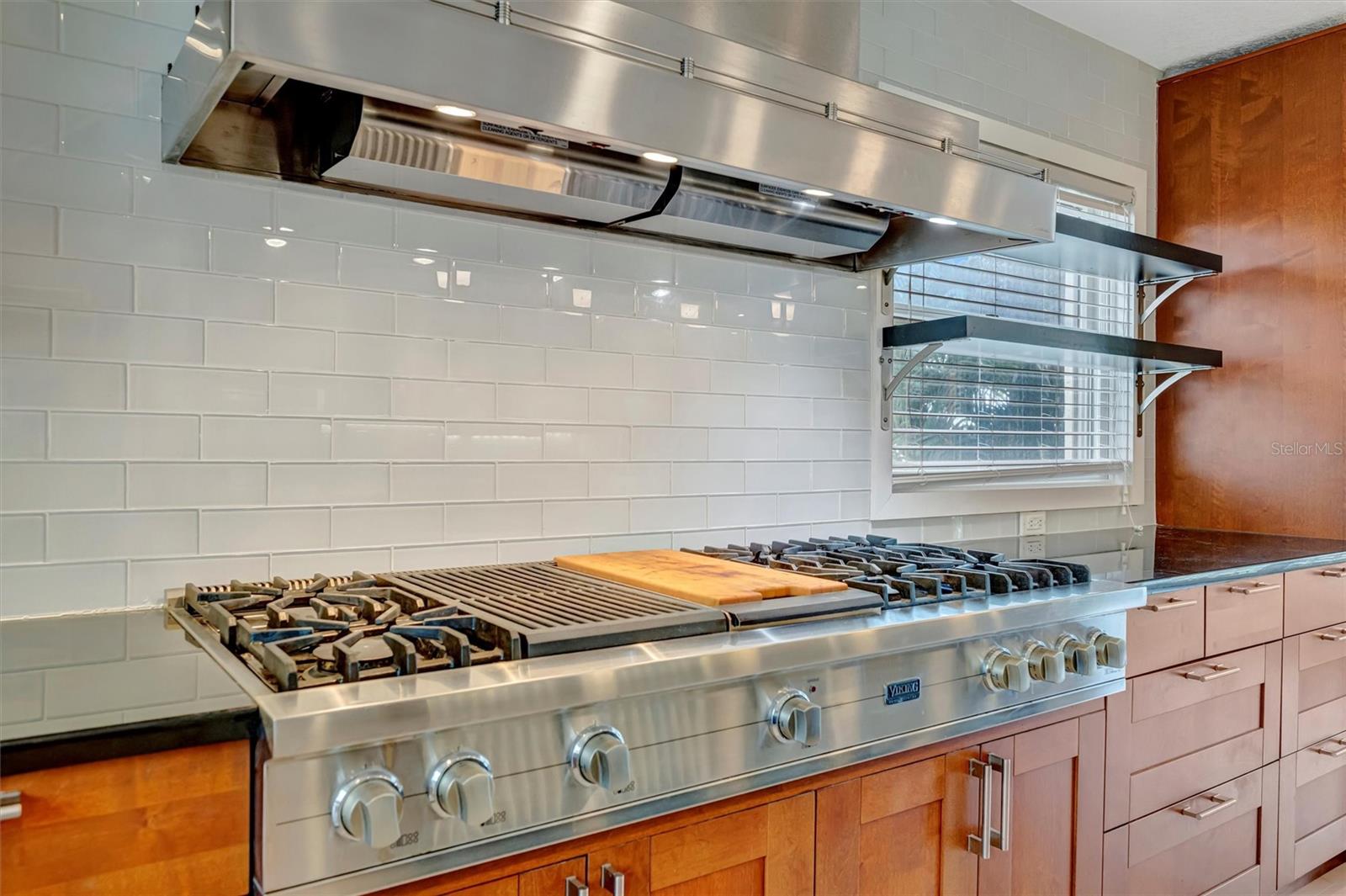 SLEEPY LAGOON PARK 2 - Residential Lease