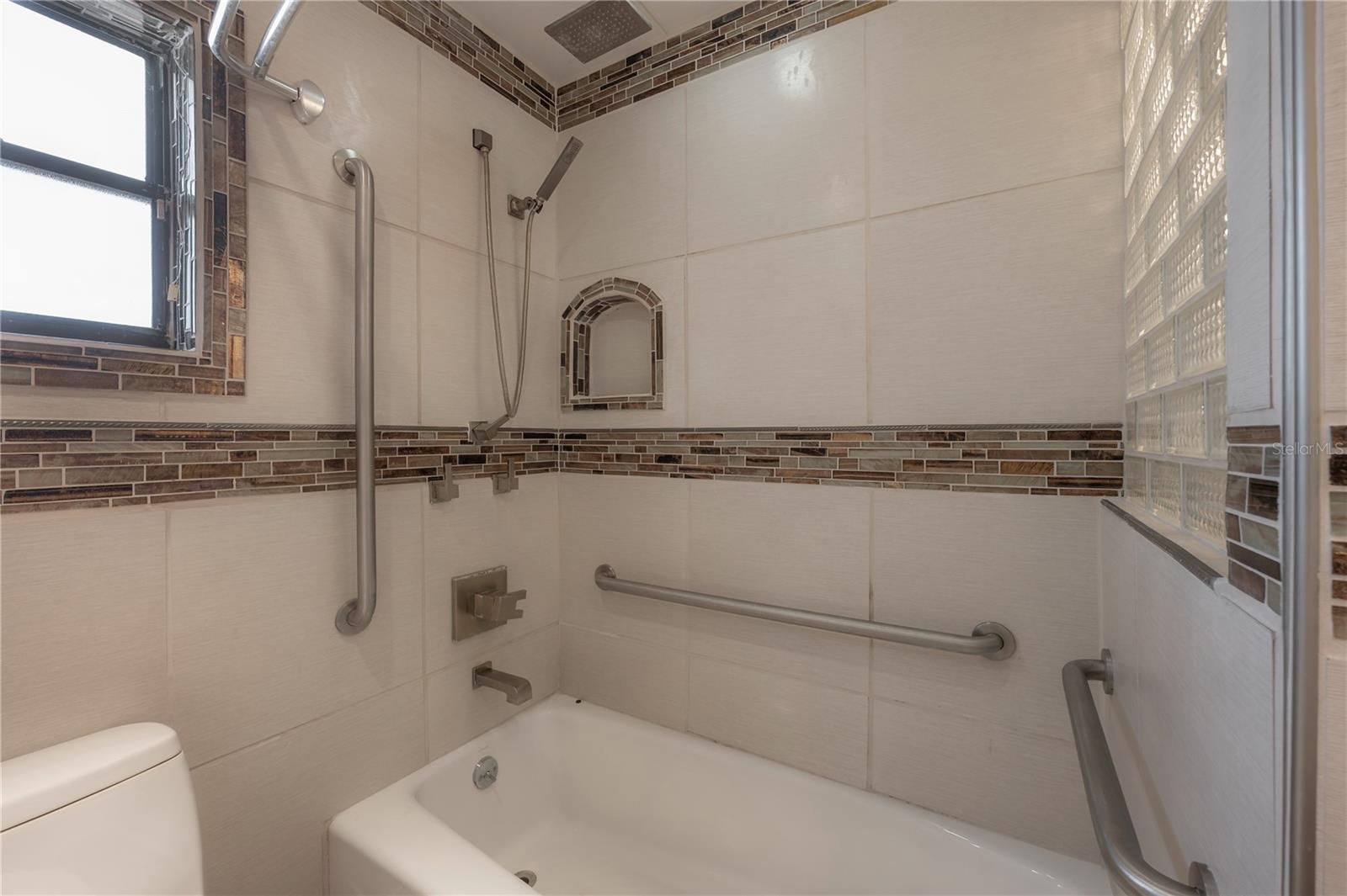 TEMPLE HILLS UNIT 1 - Residential