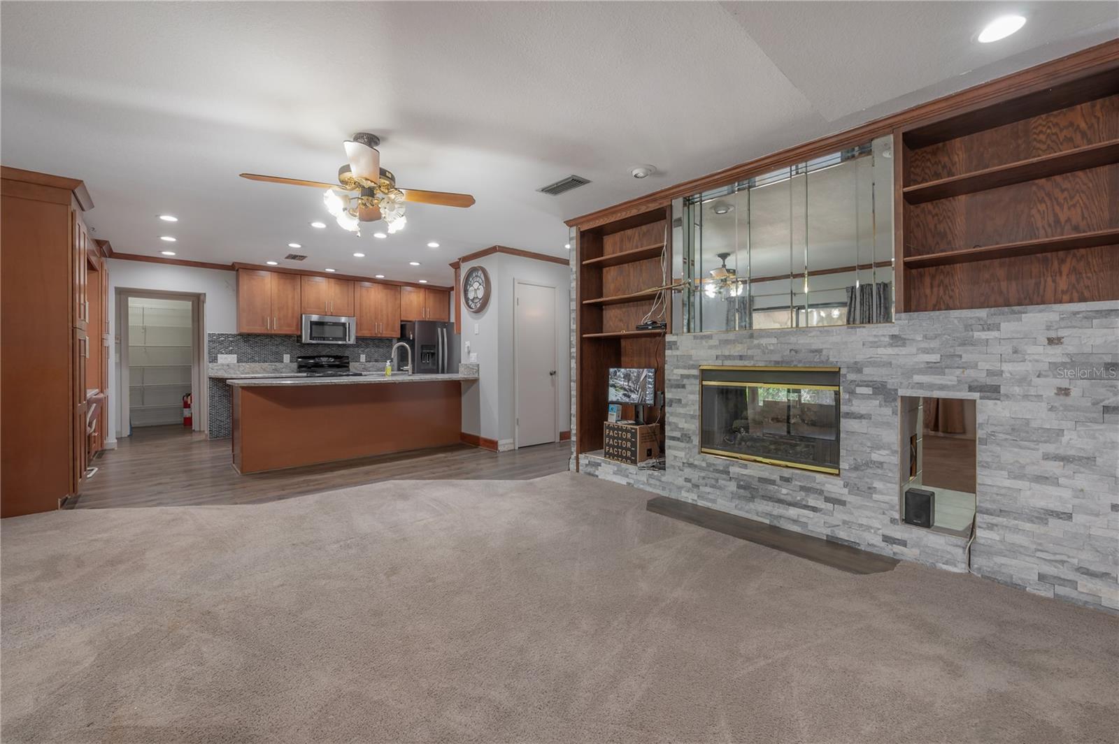 TEMPLE HILLS UNIT 1 - Residential