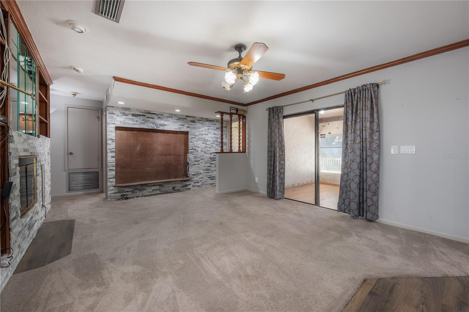 TEMPLE HILLS UNIT 1 - Residential