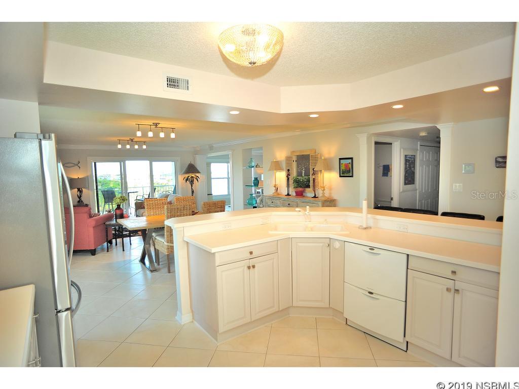 Marina Point Harbor Ph 01 Condo - Residential