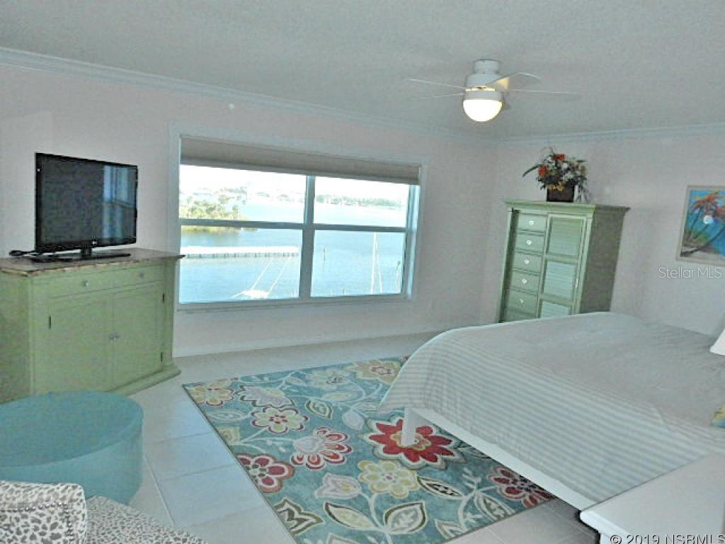 Marina Point Harbor Ph 01 Condo - Residential