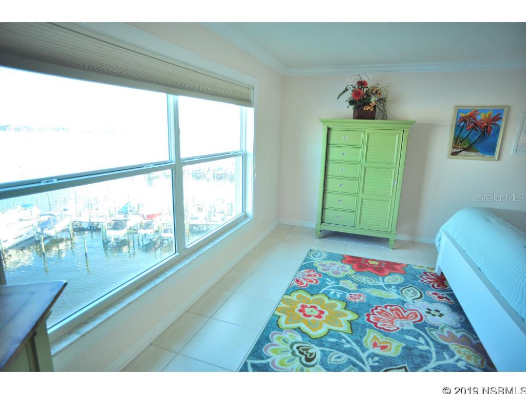 Marina Point Harbor Ph 01 Condo - Residential