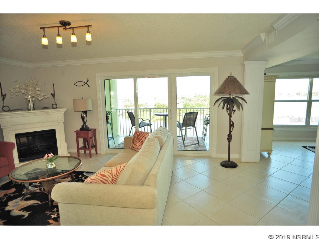 Marina Point Harbor Ph 01 Condo - Residential