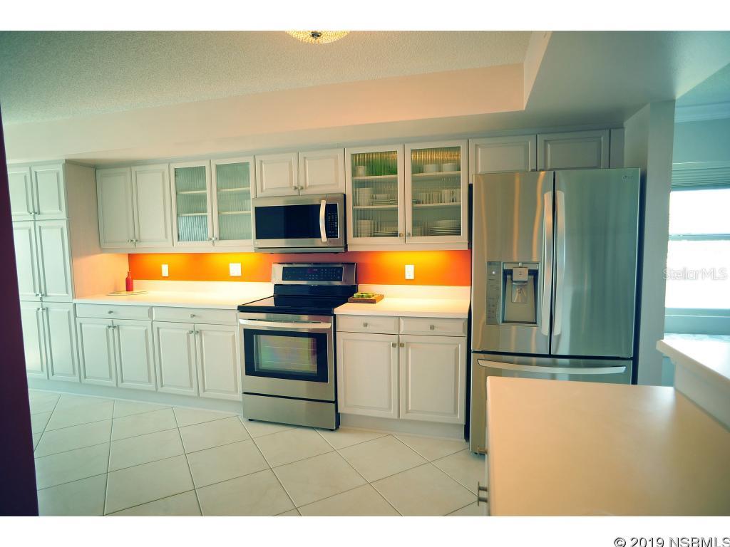 Marina Point Harbor Ph 01 Condo - Residential