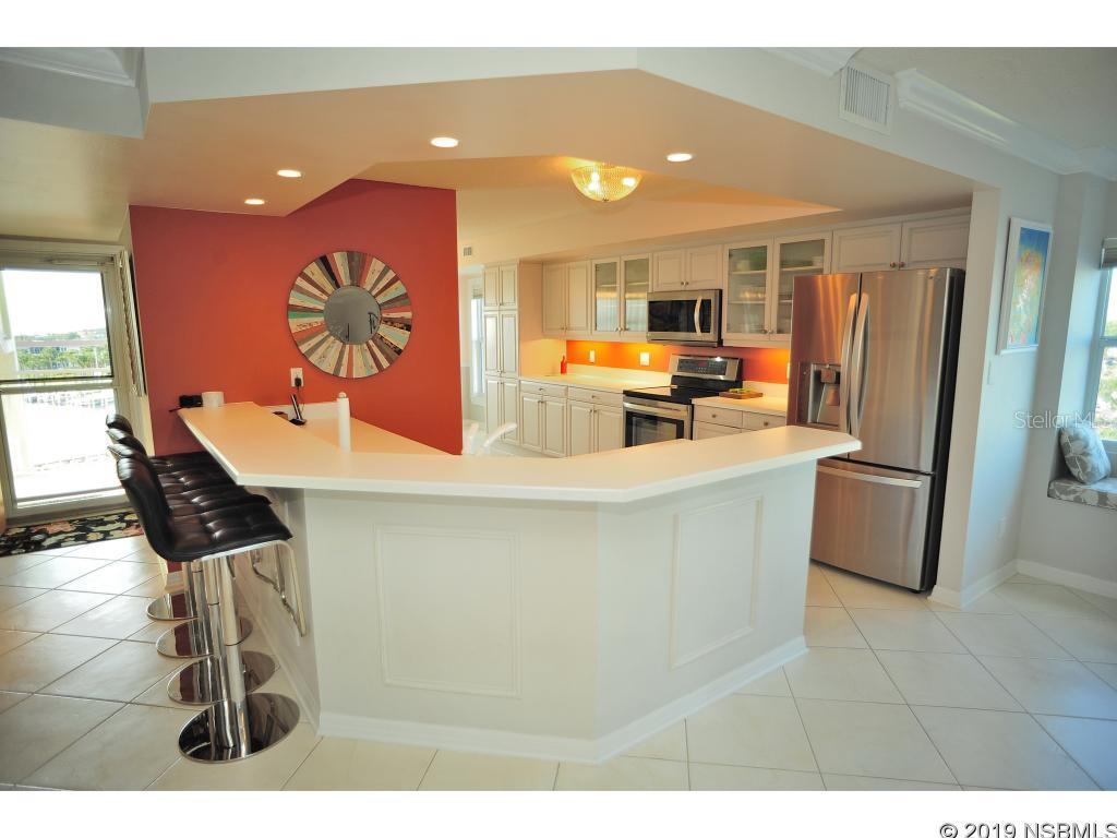 Marina Point Harbor Ph 01 Condo - Residential