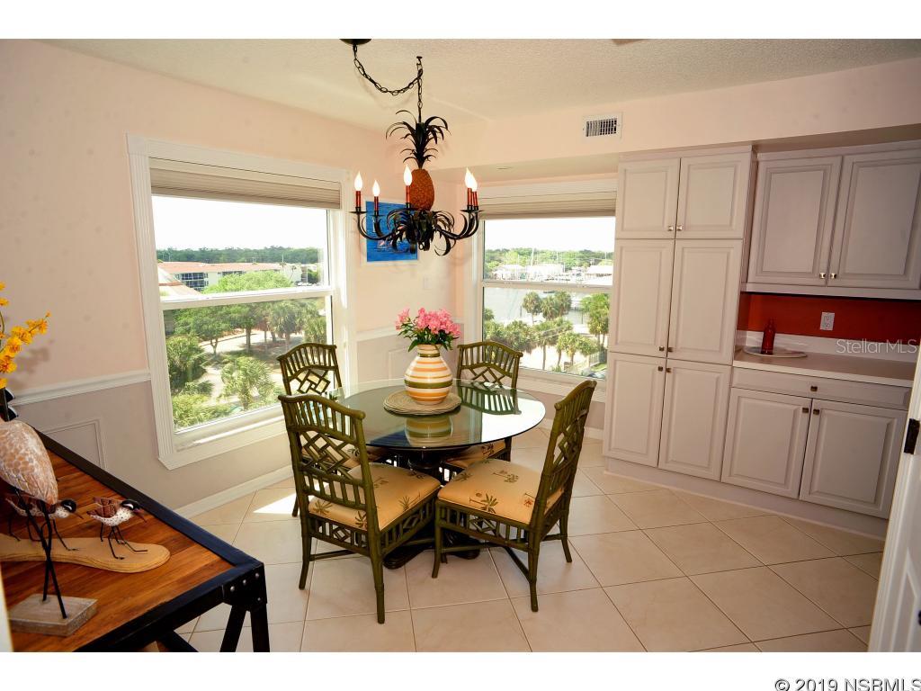 Marina Point Harbor Ph 01 Condo - Residential