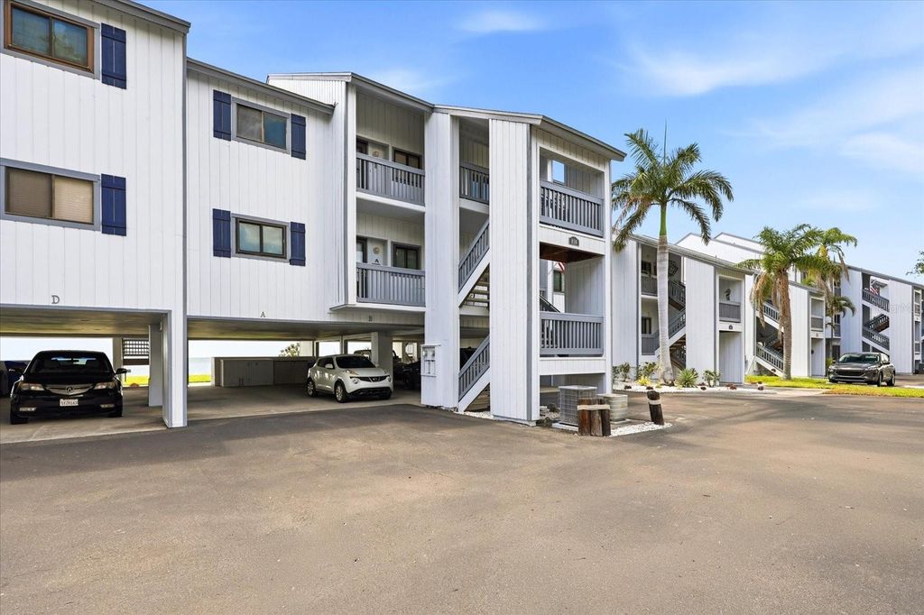 Photo of 818 Bahia Del Sol Drive #28, Ruskin, FL 33570 (MLS # TB8511143)