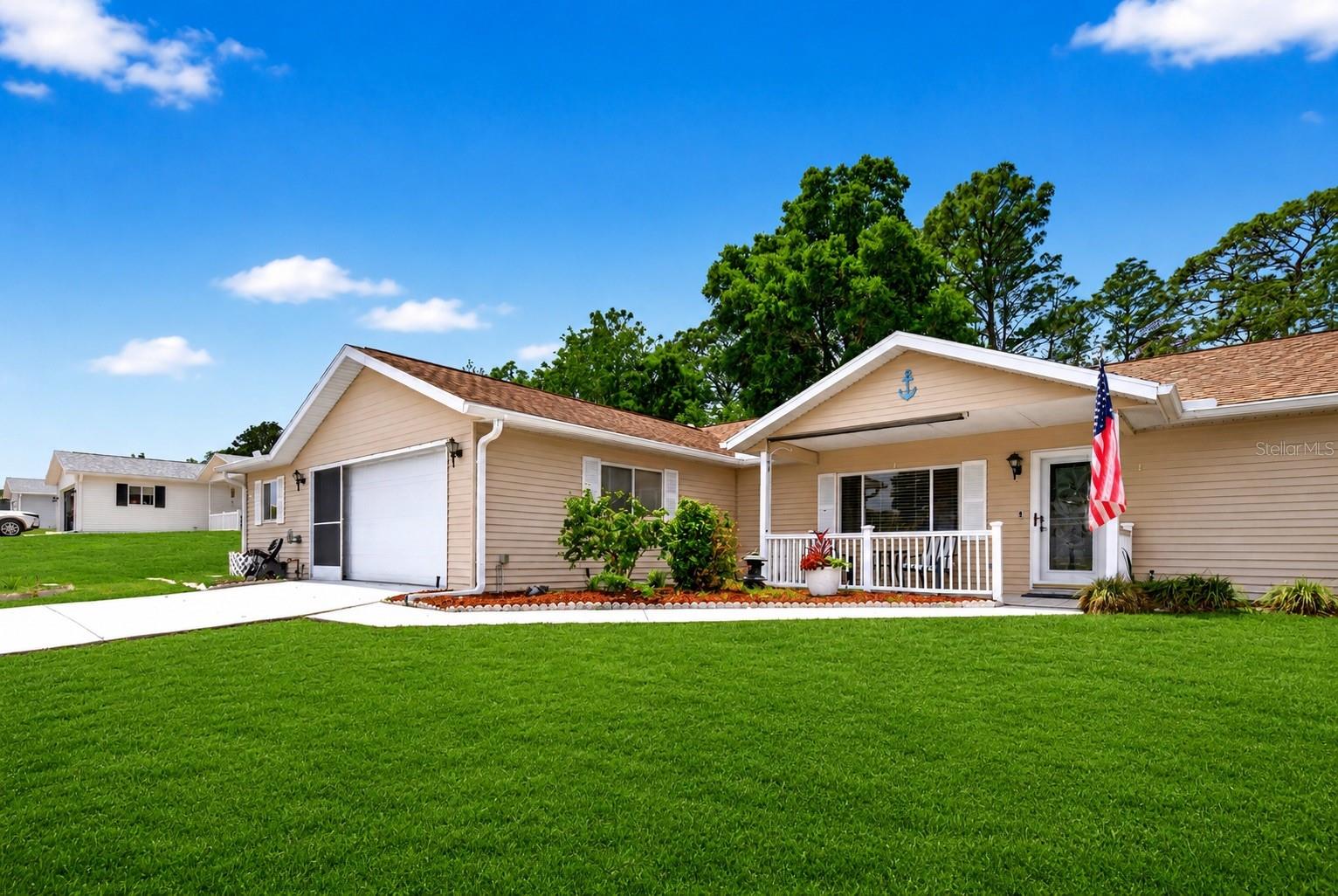 PALM CAY - Residential