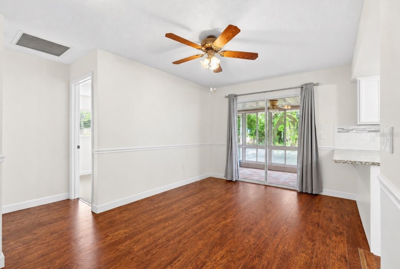 PALM CAY - Residential
