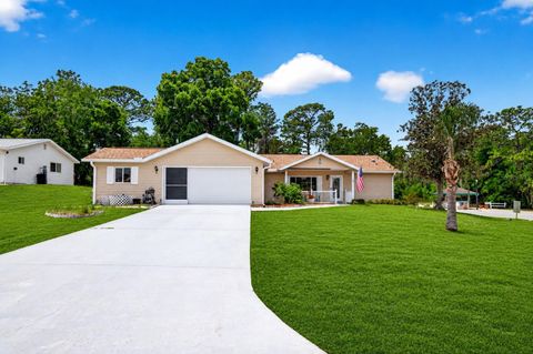 Photo of 10668 SW 85th Terrace, Ocala, FL 34481 (MLS # OM724491)