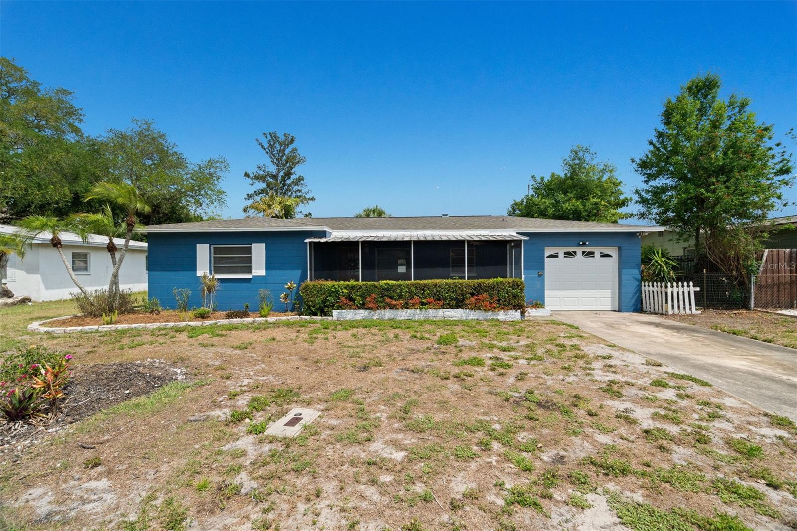 SIRMONS ORANGE BLOSSOM HEIGHTS - Residential